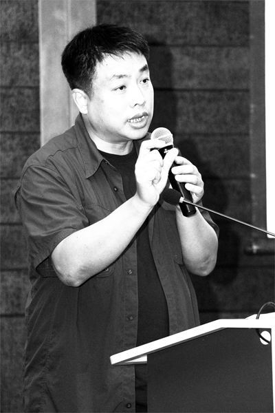 中央電視臺紀(jì)錄頻道總監(jiān)劉文