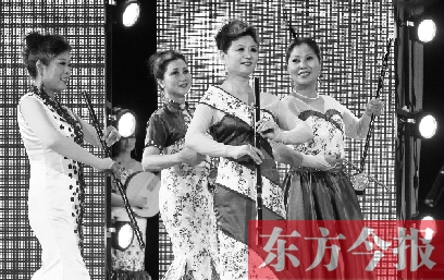 老同志們自編節(jié)目，喜迎中國(guó)第一個(gè)法定老年節(jié)