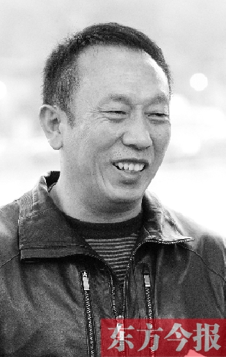 憨厚的中國(guó)好人黃久生出資10萬(wàn)元“義買”李剛的面館