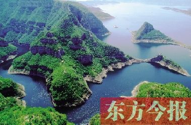 碧水藍(lán)天有綠色,是濟(jì)源人生活的愿望。如今,正是因?yàn)闈?jì)源有山有水,綠樹成蔭,很多在外工作的濟(jì)源人慢慢選擇回家鄉(xiāng)買房定居。