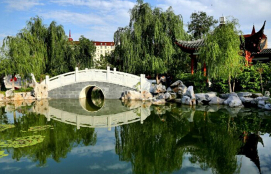 西亞斯國際學(xué)院校內(nèi)中國園 西亞斯國際學(xué)院校內(nèi)中國園
