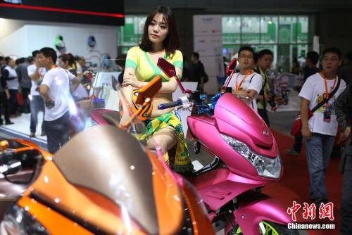 模特?fù)屟劢K國際自行車電動車交易會 模特?fù)屟劢K國際自行車電動車交易會