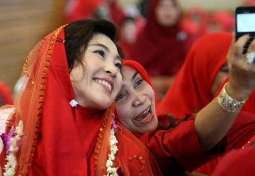 英拉擔任時尚雜志模特舊照曝光