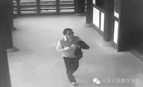 無錫市委副書記蔣洪亮跳塔自殺現(xiàn)場圖