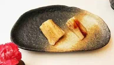 就一點(diǎn)兒紫菜跟生魚片 日料沒吃什么為啥還那么貴？