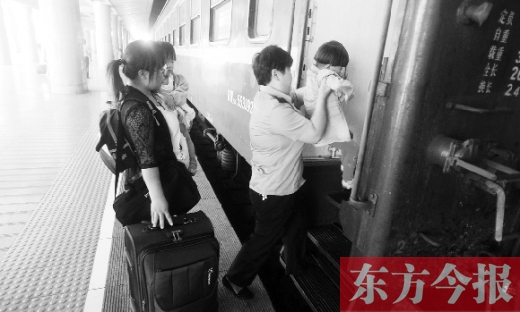 鄭州到溫州的2191/4次列車，是鄭州鐵路局最后一對(duì)綠皮車。