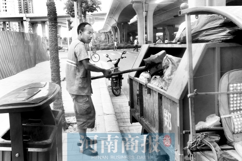 隱形富豪李國全，心甘情愿做個(gè)環(huán)衛(wèi)工