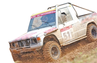 皮卡因既有轎車的舒適性，又有貨車的載貨能力，同時也具備較強的越野性能，深受廣大車友喜愛。