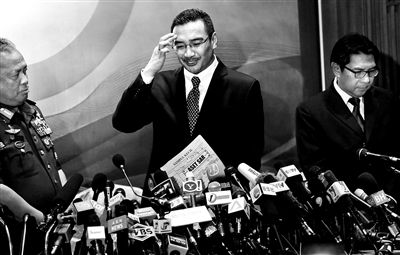 當(dāng)?shù)貢r(shí)間2014年3月12日，馬來西亞雪邦，馬來西亞交通部長希山慕丁出席新聞發(fā)布會(huì)。