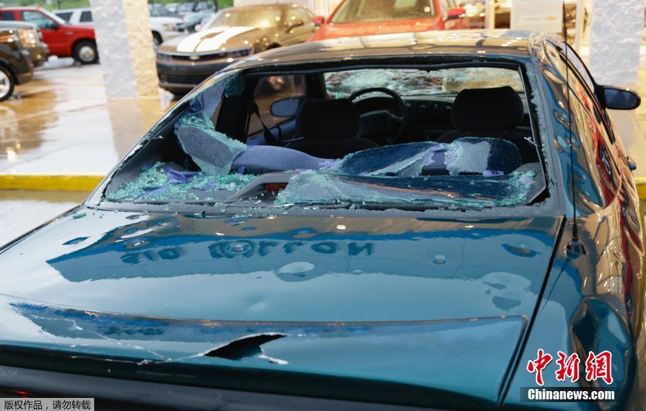 美國中西部遭冰雹襲擊 美國中西部遭冰雹襲擊