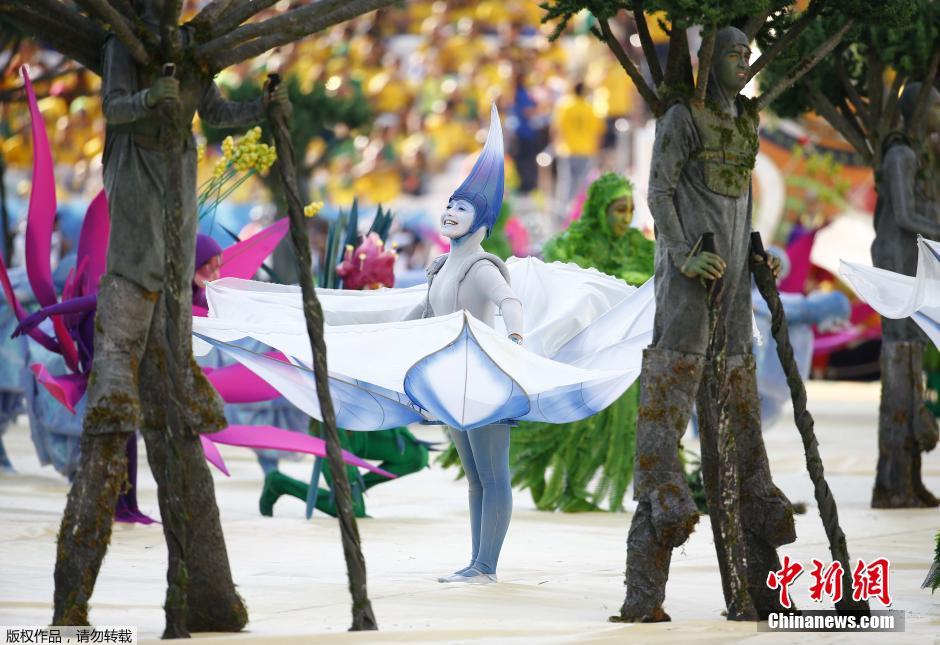 北京時間6月13日凌晨2時，巴西世界杯正式拉開帷幕。