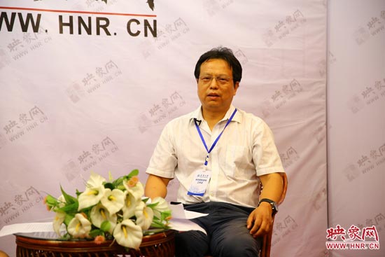 天津大學(xué)河南招生組組長倪雁冰 天津大學(xué)河南招生組組長倪雁冰