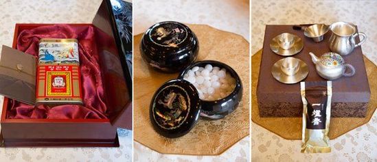 　當(dāng)?shù)貢r(shí)間2014年7月4日，韓國(guó)總統(tǒng)樸槿惠向中國(guó)國(guó)家主席習(xí)近平贈(zèng)送的紅參和茶具等。