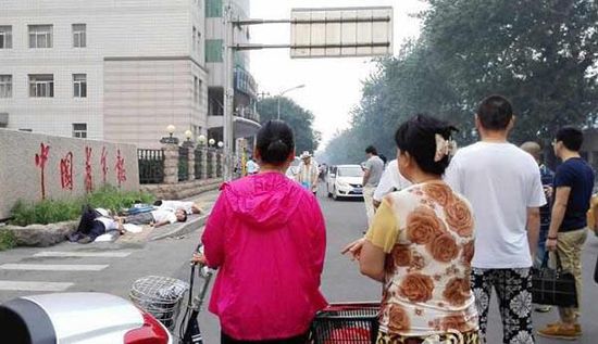 陳建國看來，那7個(gè)鄉(xiāng)親會(huì)選擇喝農(nóng)藥，他并不意外。