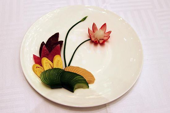 迎賓冷盤“洋花蘿卜”。 花惠生 供圖