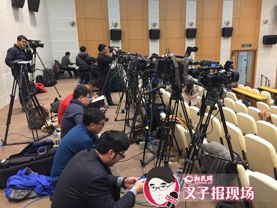 圖說：大量媒體聚焦在發(fā)布會現(xiàn)場。新民晚報新民網(wǎng)