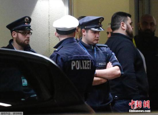 當(dāng)?shù)貢r(shí)間24日，一架空客A320飛機(jī)在法國(guó)南部阿爾卑斯墜機(jī)。