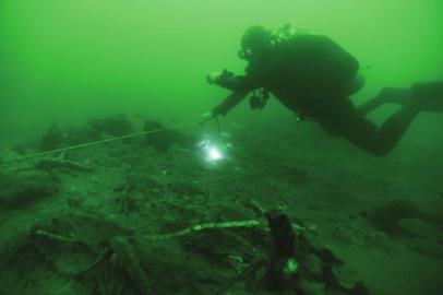 水下測繪。（圖據(jù)國家文物局水下文化遺產(chǎn)保護中心）