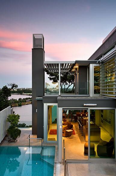 近日，新西蘭華人土豪再次出手，以1010萬的價格購買了位于Parnell的一座無敵海景豪宅。