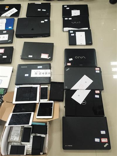 警方查獲的部分作案工具。新京報記者 吳為 攝