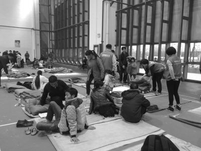 深圳滑坡事故安置現(xiàn)場(chǎng)。京華時(shí)報(bào)記者譚青攝