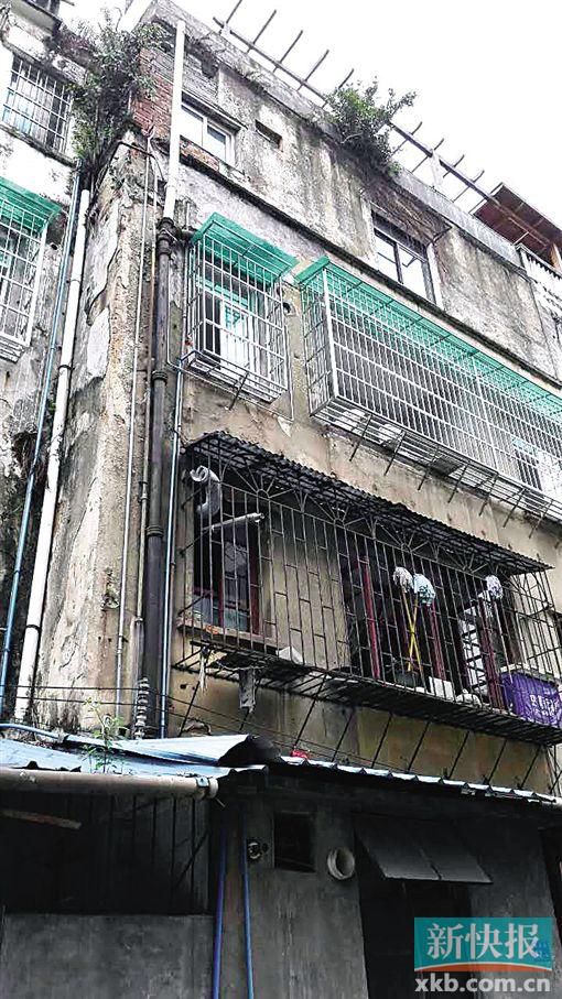 引發(fā)糾紛的是一套老舊房子。 新快報(bào)記者 尹政軍/攝