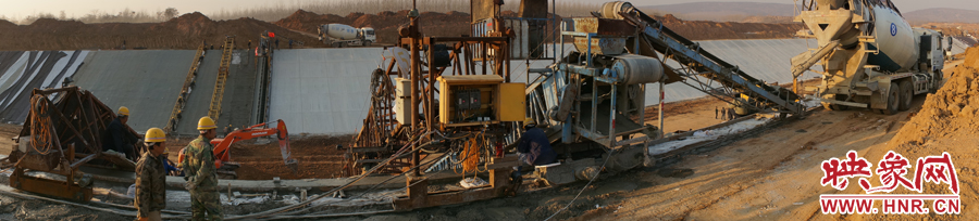 禹長(zhǎng)2標(biāo)渠道襯砌全景 余培松攝