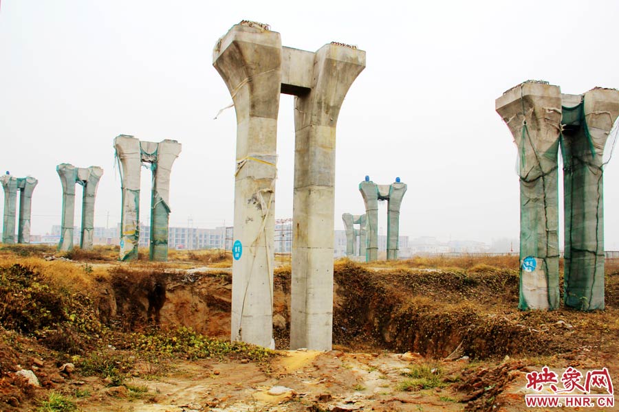 相關(guān)負(fù)責(zé)人也對(duì)外表示，投資15個(gè)億的項(xiàng)目，實(shí)際到賬的只有6000多萬(wàn)元，所以工程被迫停下。