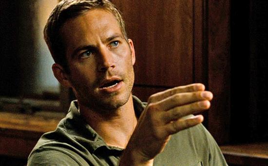 為了讓多姆重獲自由，布萊恩與FBI達成協(xié)議