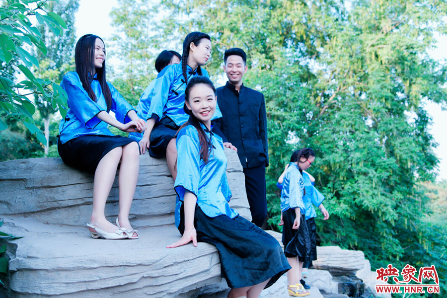 最是那溫柔一笑，定格了四年所有的記憶。