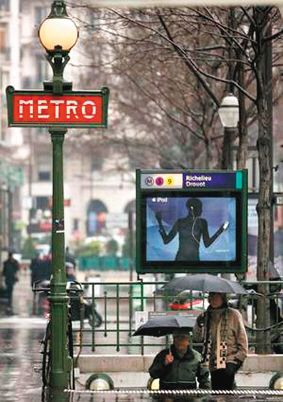 法國設置“語言警察”，防止民眾在受限制的場合說英語或聽英語內(nèi)容。