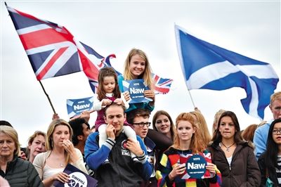 最新民意調(diào)查結(jié)果顯示，反獨陣營的支持率繼續(xù)領(lǐng)先。