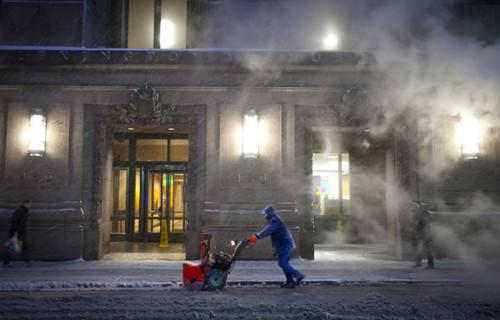 特大暴風(fēng)雪襲擊美國東北部，多州進(jìn)入緊急狀態(tài)。