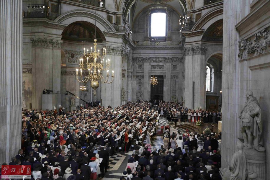 英國女王90大壽現(xiàn)場。