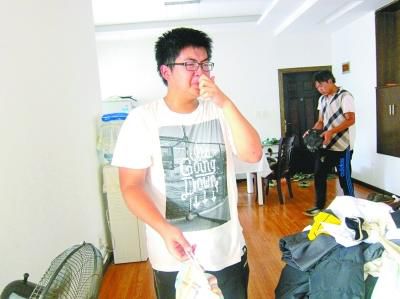 父親被埋撐6小時(shí)見妻兒后合眼 兒子欲學(xué)地震預(yù)測(cè)