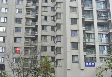 該小區(qū)的每個(gè)單元幾乎都開(kāi)有麻將館。