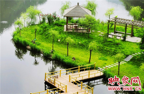 美不勝收 爬山、游園、賞奇觀（組圖）