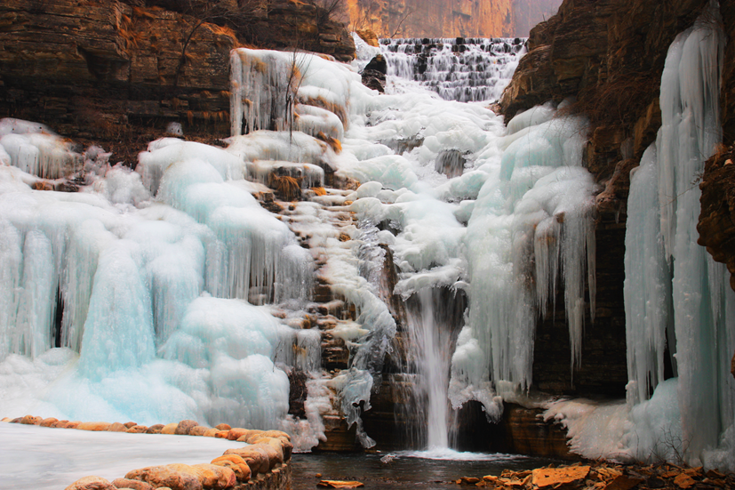 冬天來(lái)通天峽看冰掛吧!景區(qū)門票半價(jià)優(yōu)惠哦。