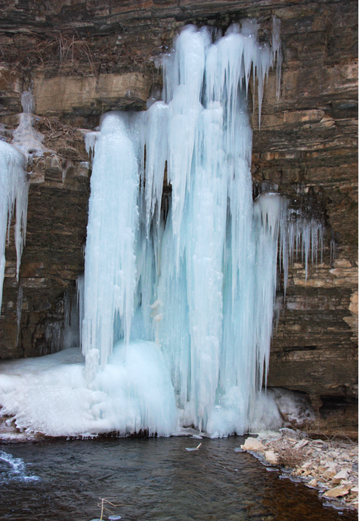 冬天來(lái)通天峽看冰掛吧!景區(qū)門票半價(jià)優(yōu)惠哦。