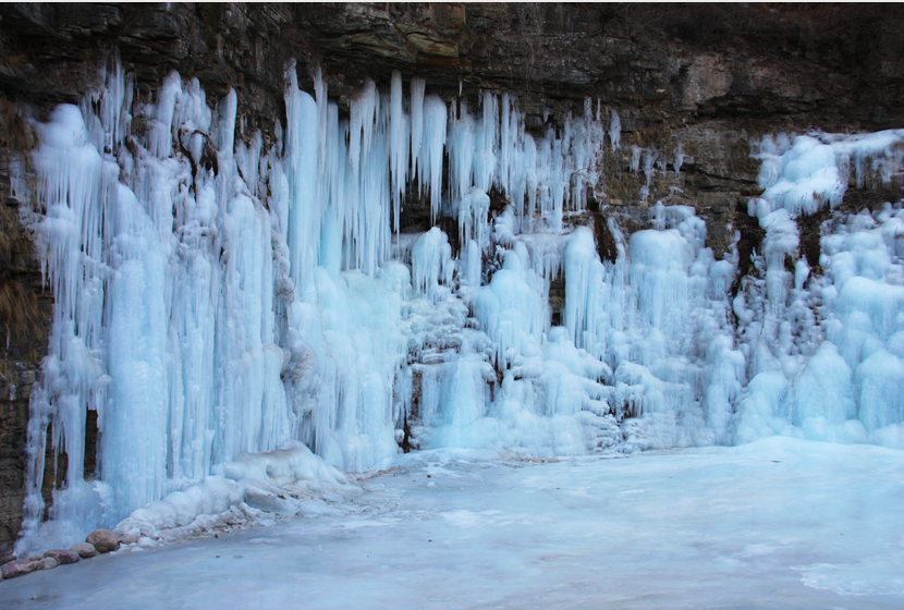 冬天來(lái)通天峽看冰掛吧!景區(qū)門票半價(jià)優(yōu)惠哦。