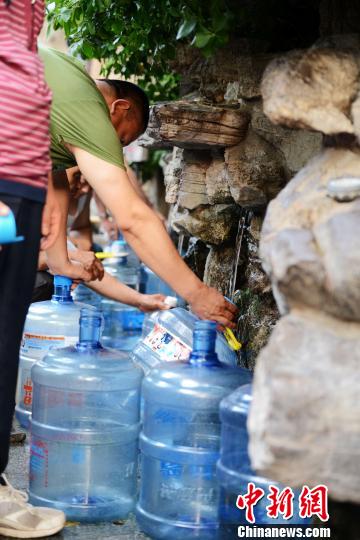 “泉城”濟(jì)南四大泉群現(xiàn)停噴危機 黑虎泉停噴