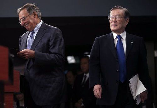 日本防衛(wèi)大臣森本敏本與美國國防部長帕內塔