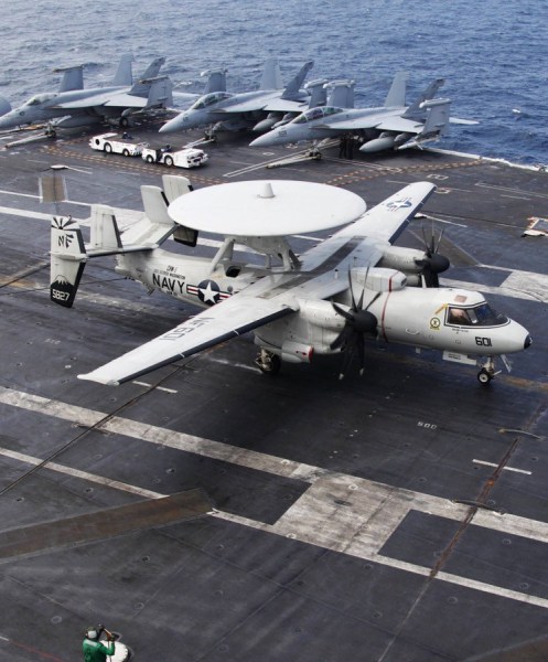 6月24日，美國和韓國在黃海海域舉行大規(guī)模海上聯(lián)合軍演。