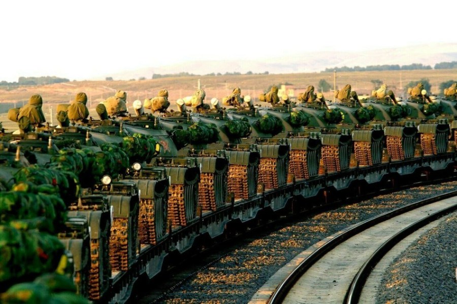 火車(chē)上59式坦克密密麻麻。