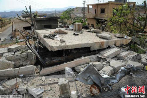 資料圖：當(dāng)?shù)貢r(shí)間5月5日凌晨。以色列對(duì)3處敘利亞軍事場(chǎng)所進(jìn)行空襲，造成平民傷亡和大規(guī)模破壞，空襲威脅