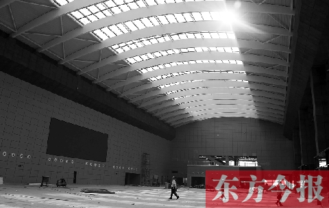 作為高鐵鄭州東站最重要的配套工程，鄭州綜合交通樞紐公路客運(yùn)站的裝修工作即將完成，預(yù)計(jì)今年9月底與鄭州