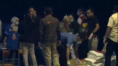 載有28名中國游客的船只翻沉