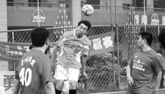 鄭州經(jīng)開正和隊?wèi){借這場2∶0小勝中州聯(lián)盟隊，連勝晉級16強