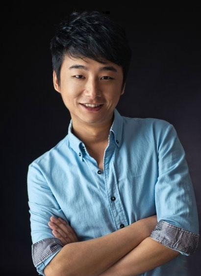 河南人民廣播電臺、搜狐體育首席特邀足球評論員