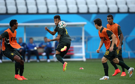 巴西隊備戰(zhàn)揭幕戰(zhàn)